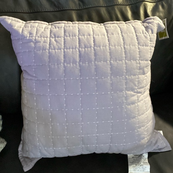 J. Queen New York Caspian Quilted Throw Pillow, Soft Lavender, 20” x 20” NWT - Picture 1 of 6